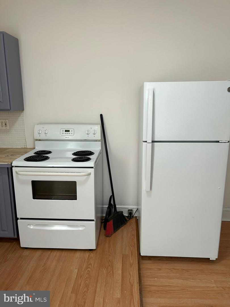 4423 Brown St Property Photo 4