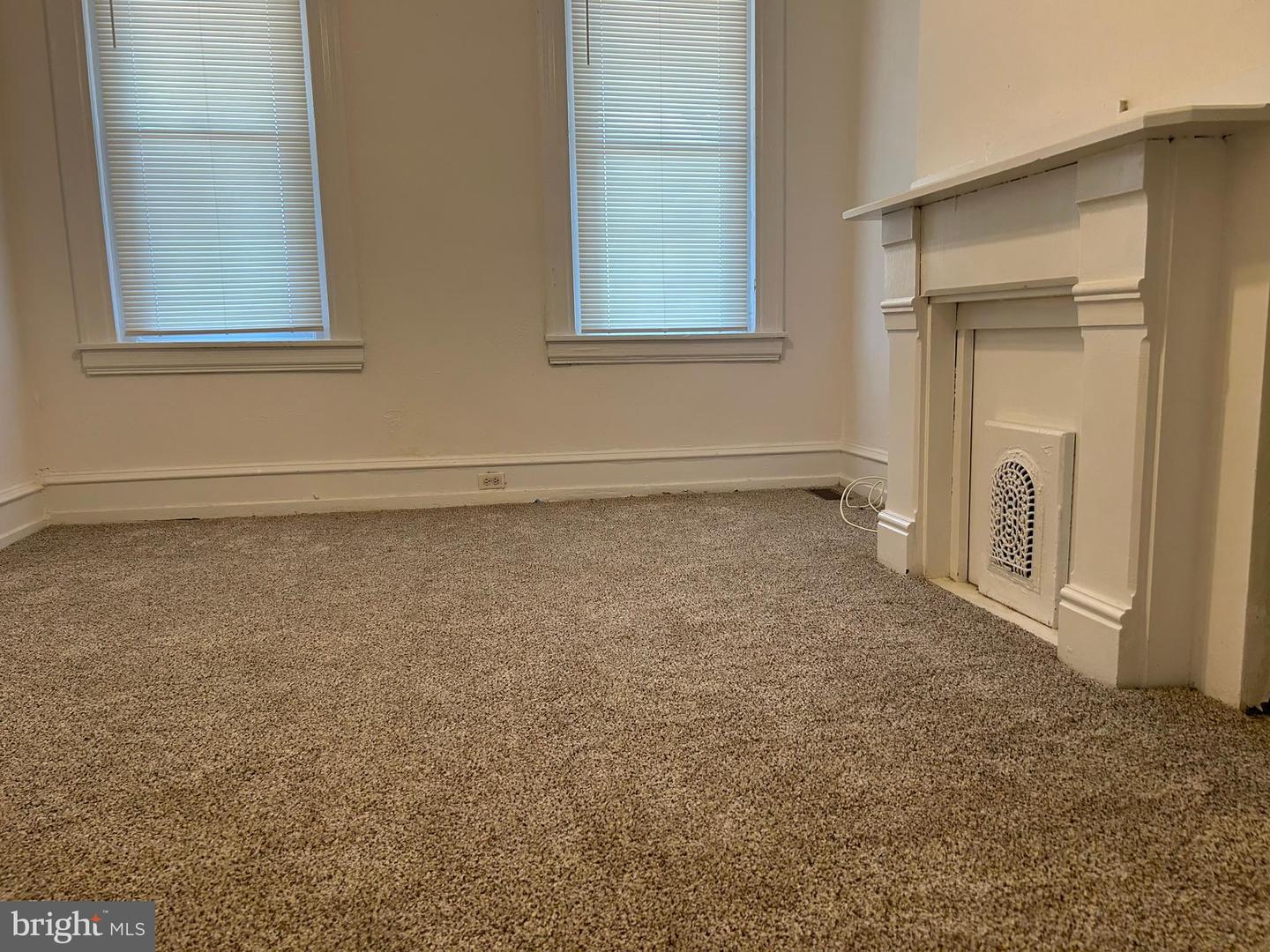 4423 Brown St Property Photo 6