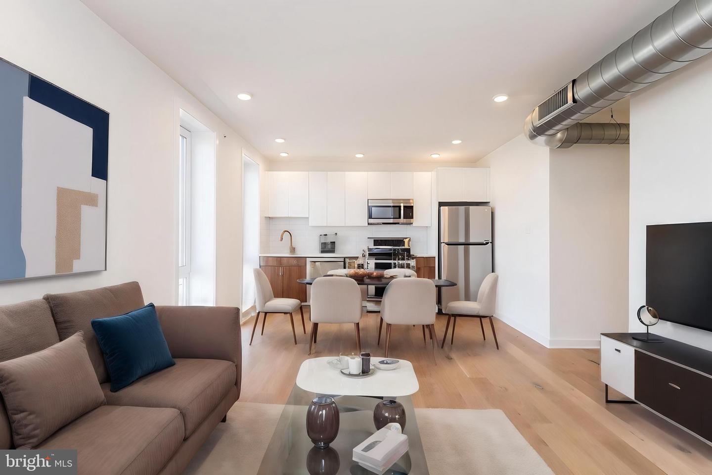 1416 FRANKFORD AVE #307 Property Photo 1