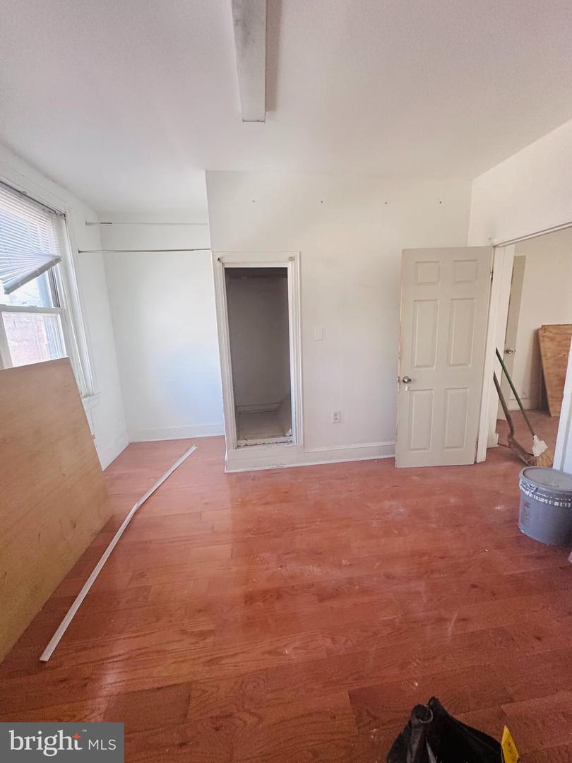 1644 Bridge St Property Photo 11