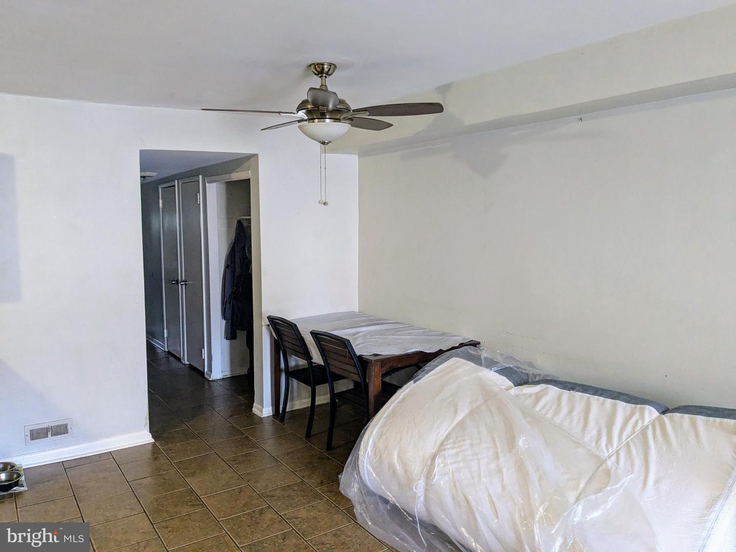 7735 Langdon St Property Photo 19