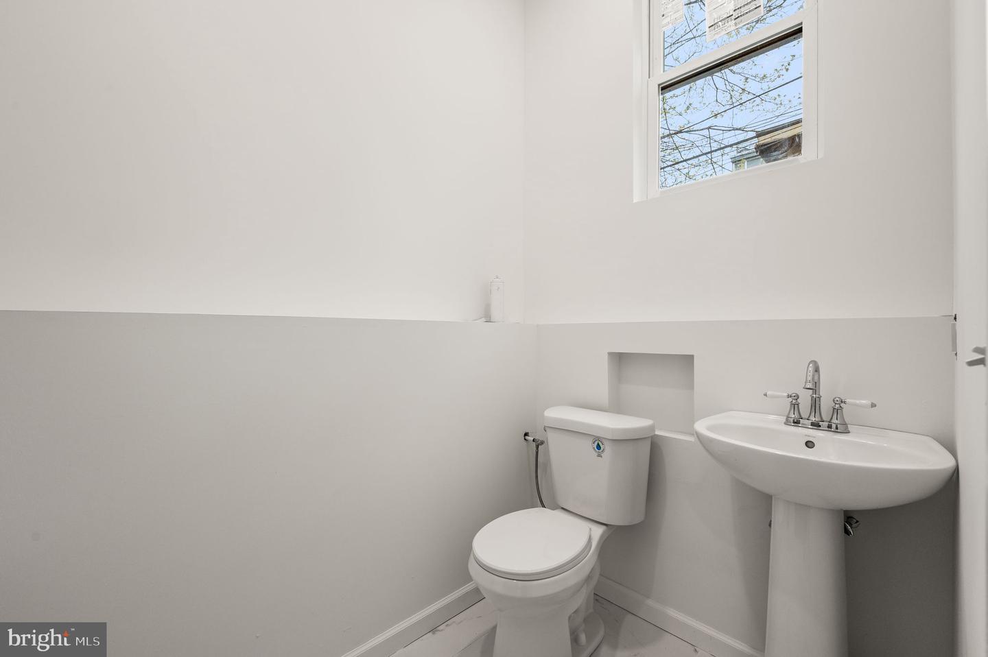 2548 N Front St Property Photo 19