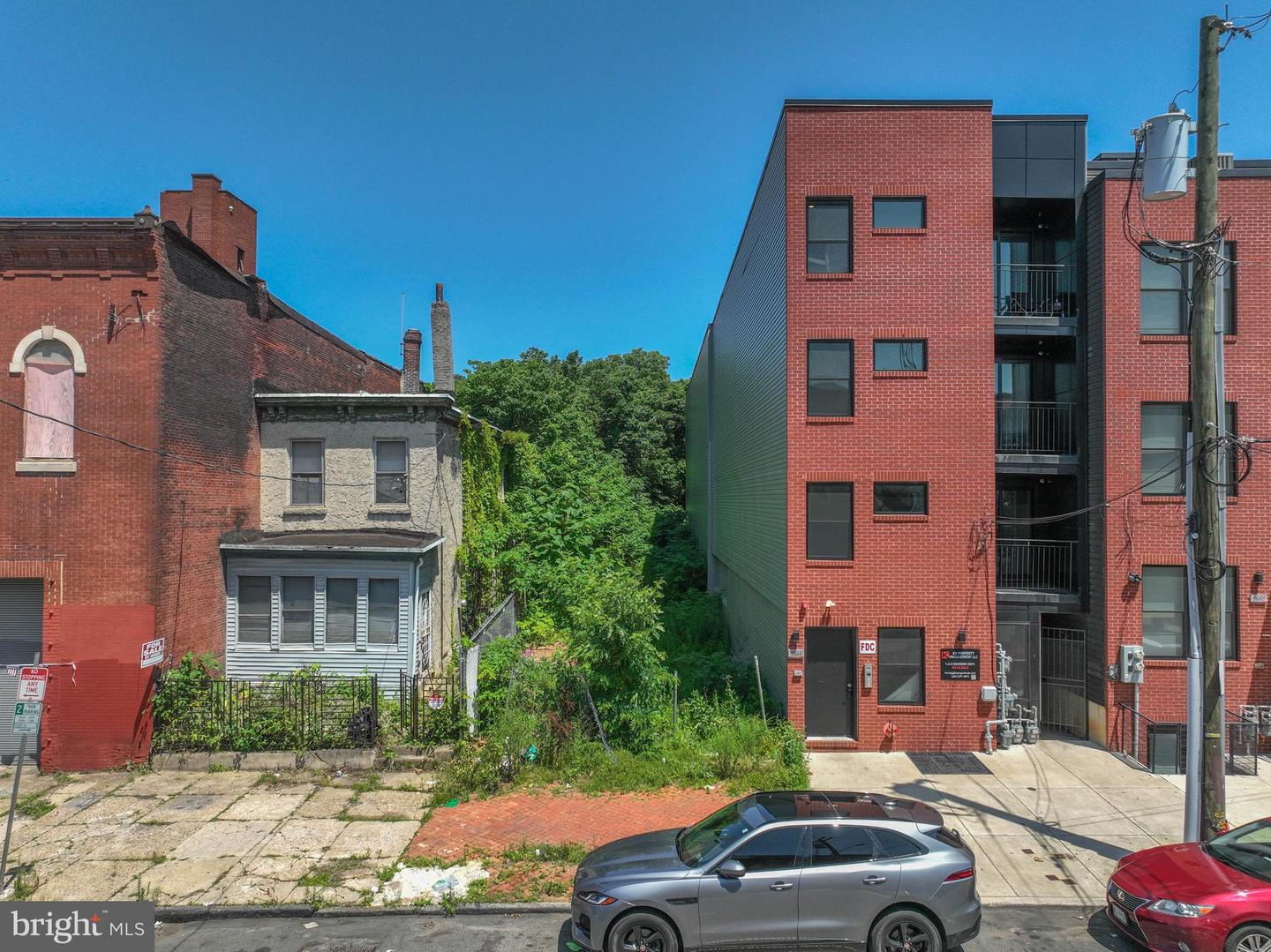 4023 HAVERFORD AVE Property Photo 1