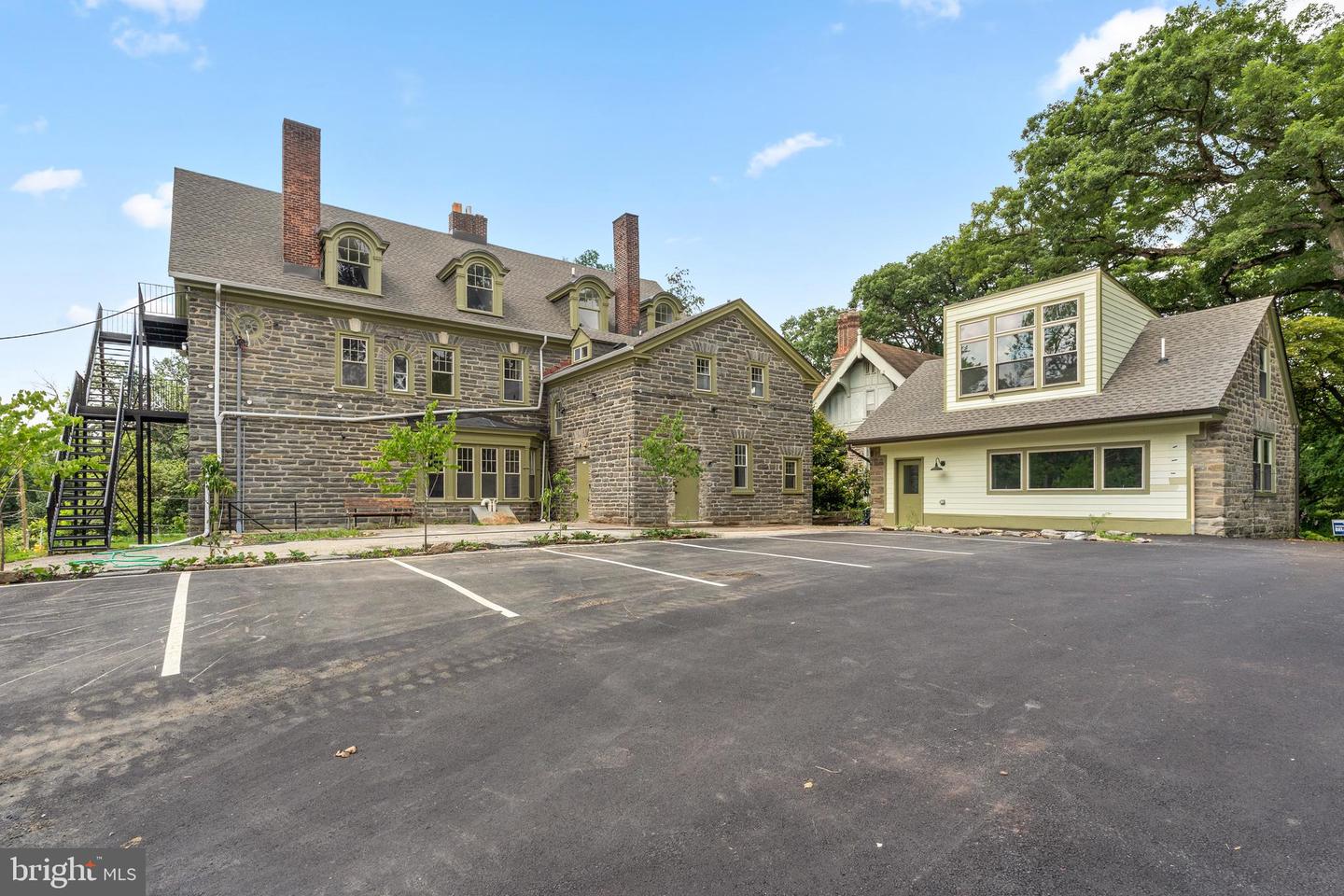 6401 WAYNE AVE #2