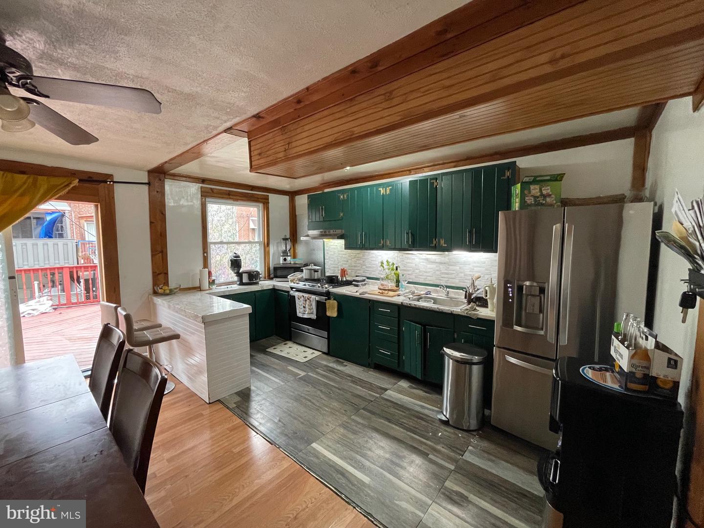 6242 COTTAGE ST Property Photo 1
