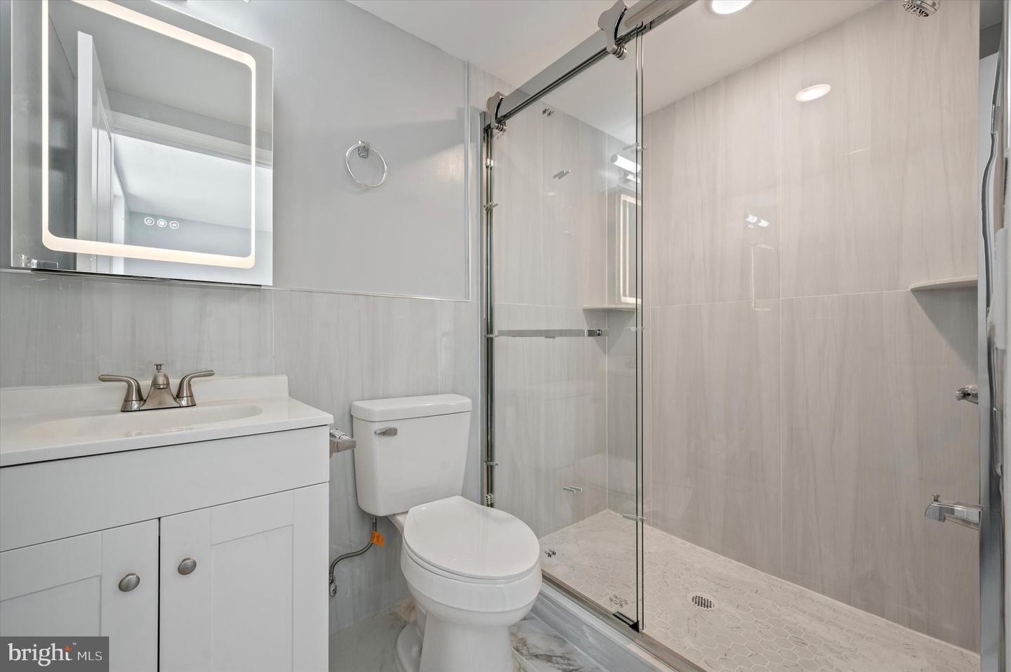2405 Ridge Ave Property Photo 17
