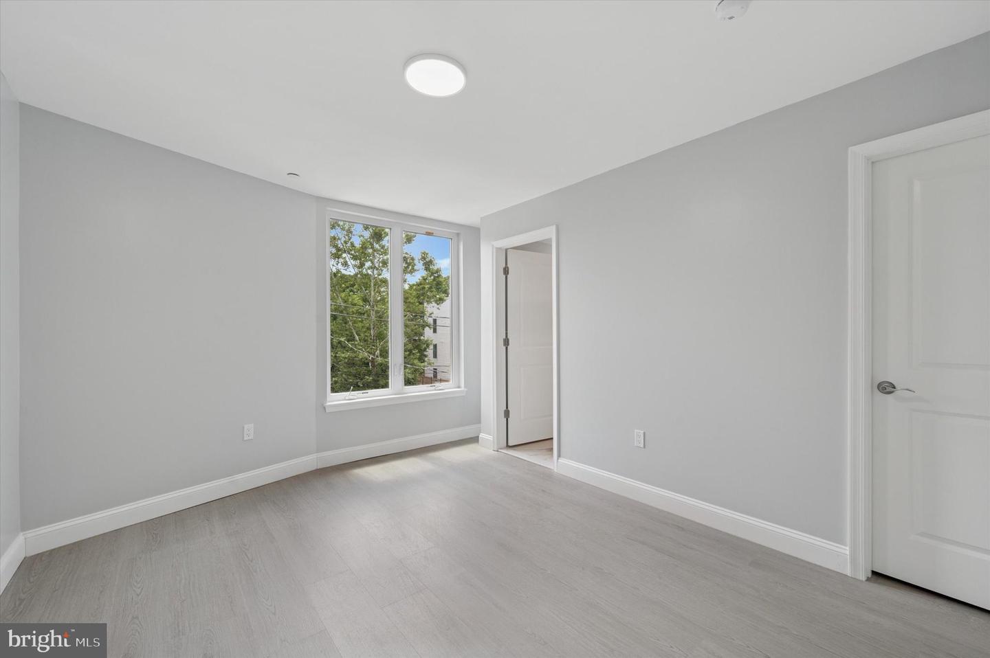2405 Ridge Ave Property Photo 19