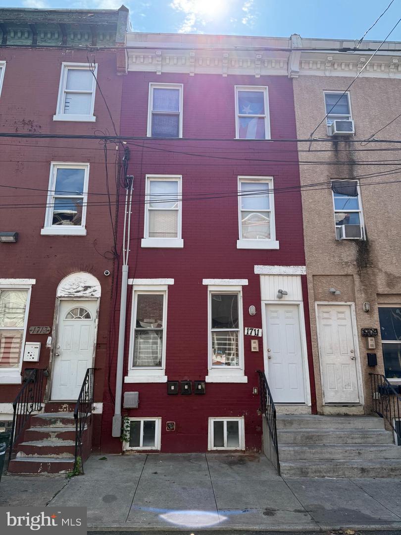 1711 N Gratz St Property Photo 1
