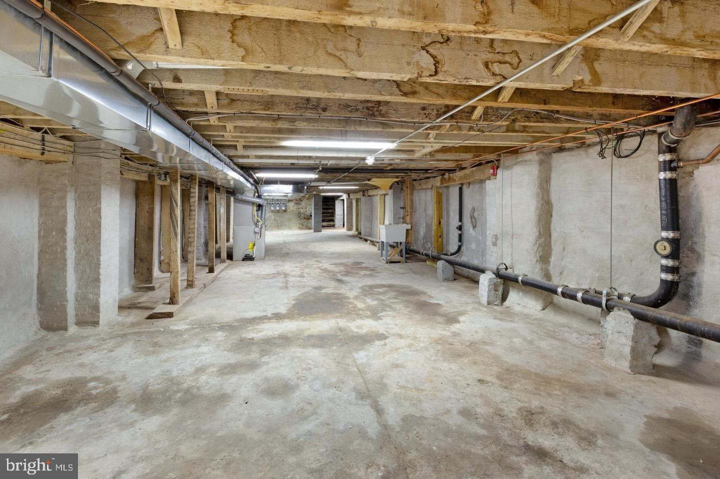 4014 Market St Property Photo 15