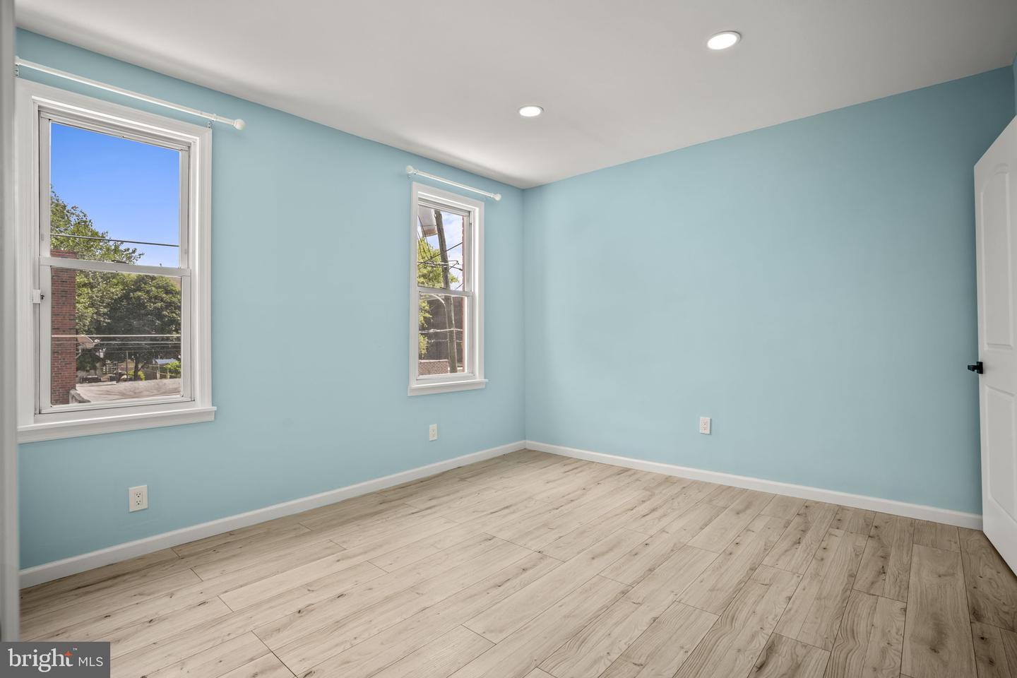 6640 Glenloch St Property Photo 15