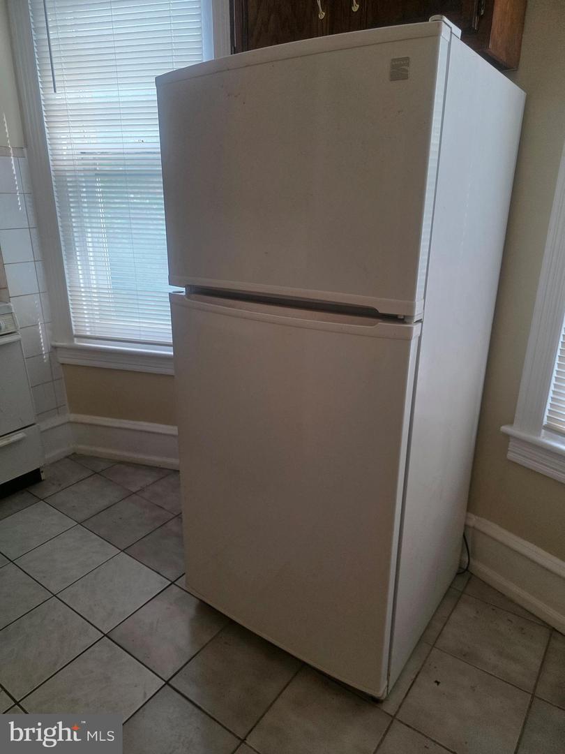 145 E Durham St Property Photo 15