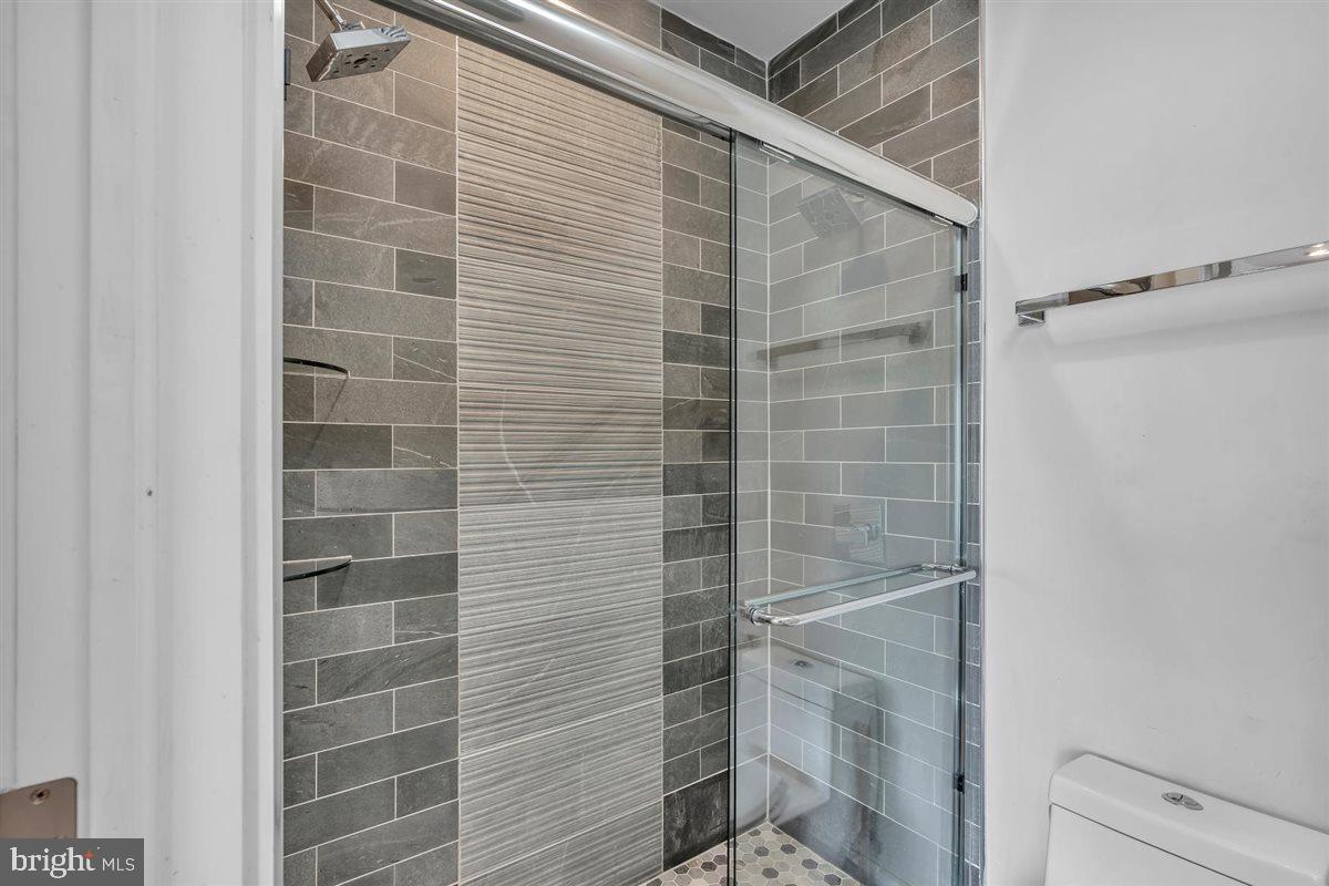 1005 N Marshall St Property Photo 11