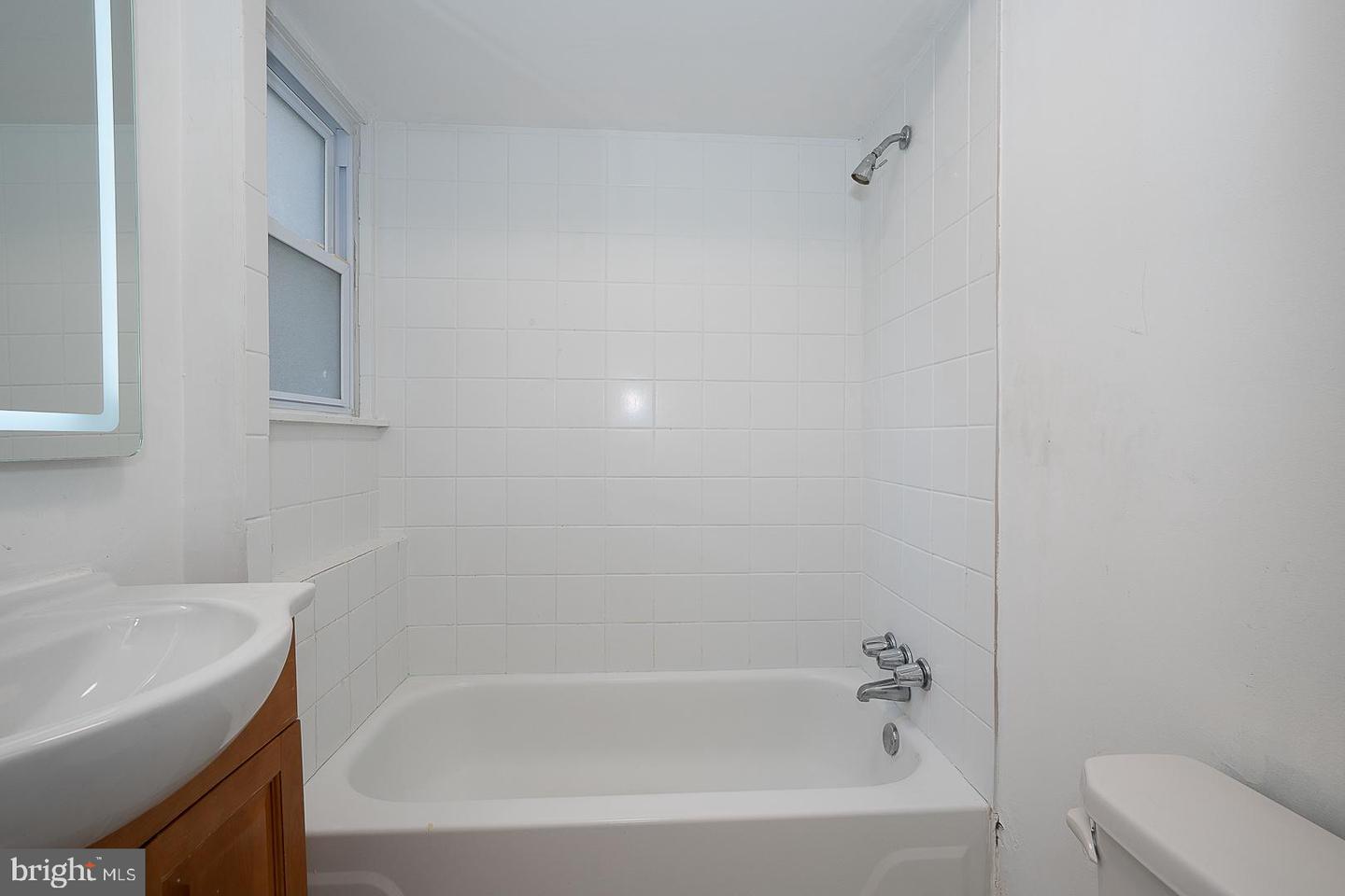 168 Kalos St Property Photo 3