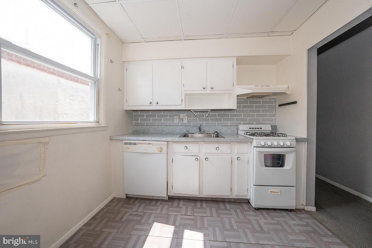 168 Kalos St Property Photo 30