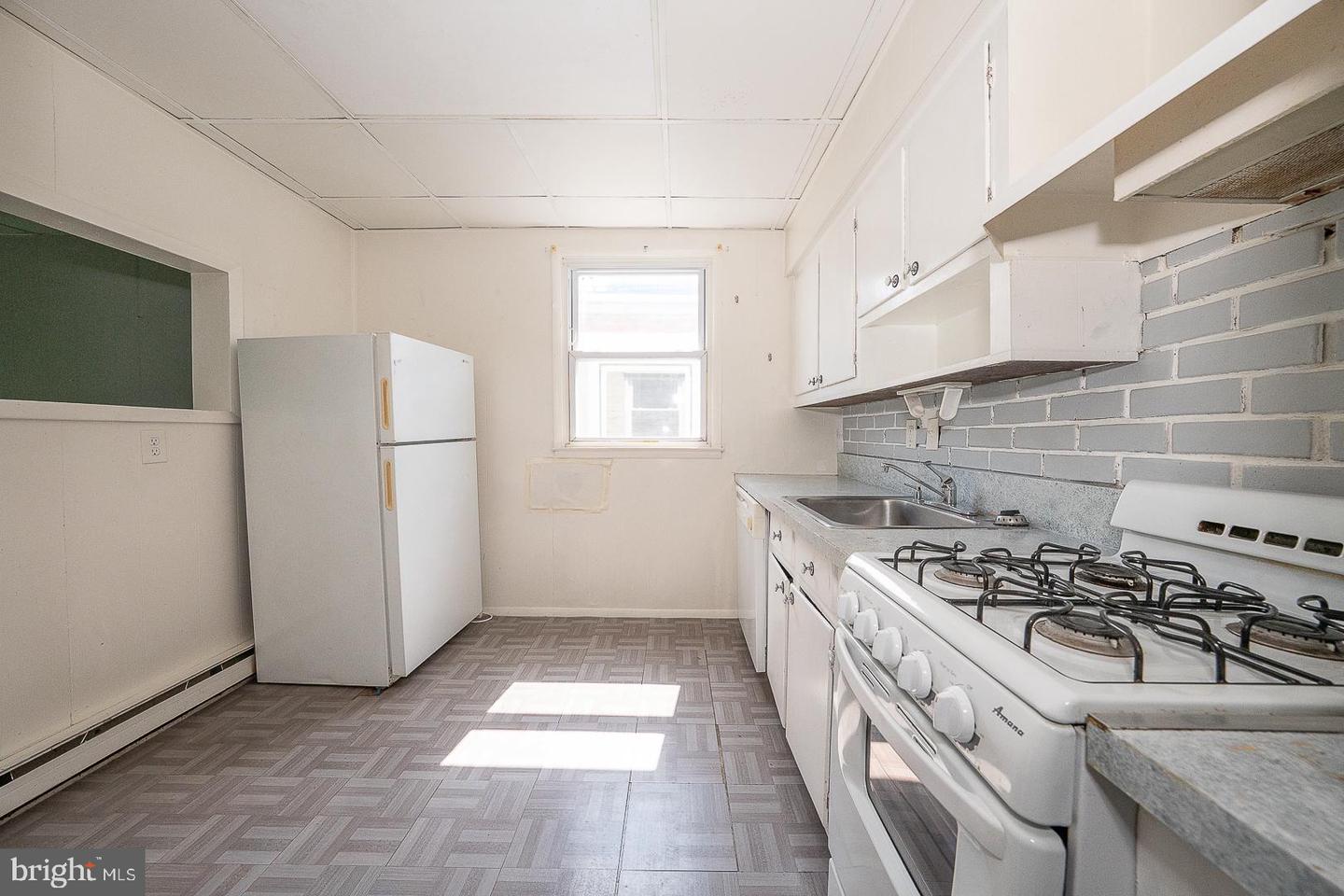 168 Kalos St Property Photo 31