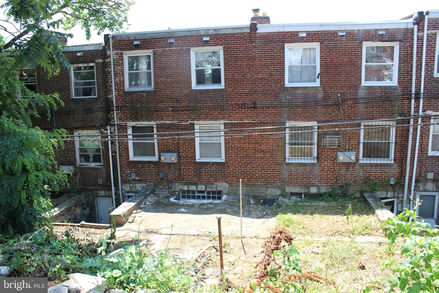 565 E Tabor Rd Property Photo 2
