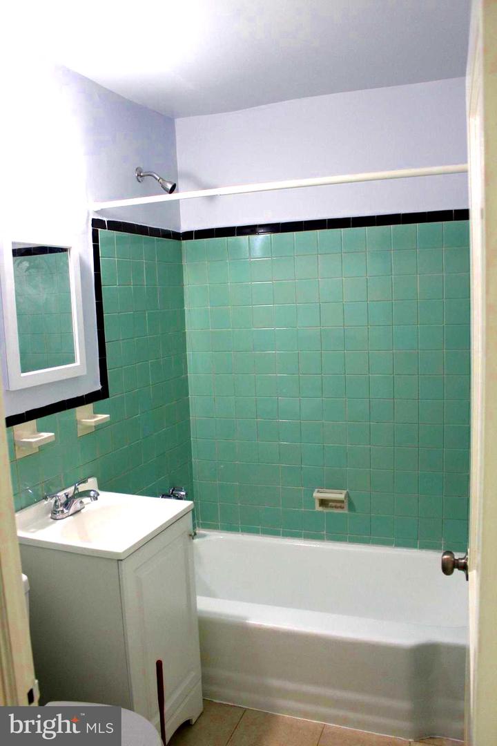 565 E Tabor Rd Property Photo 6
