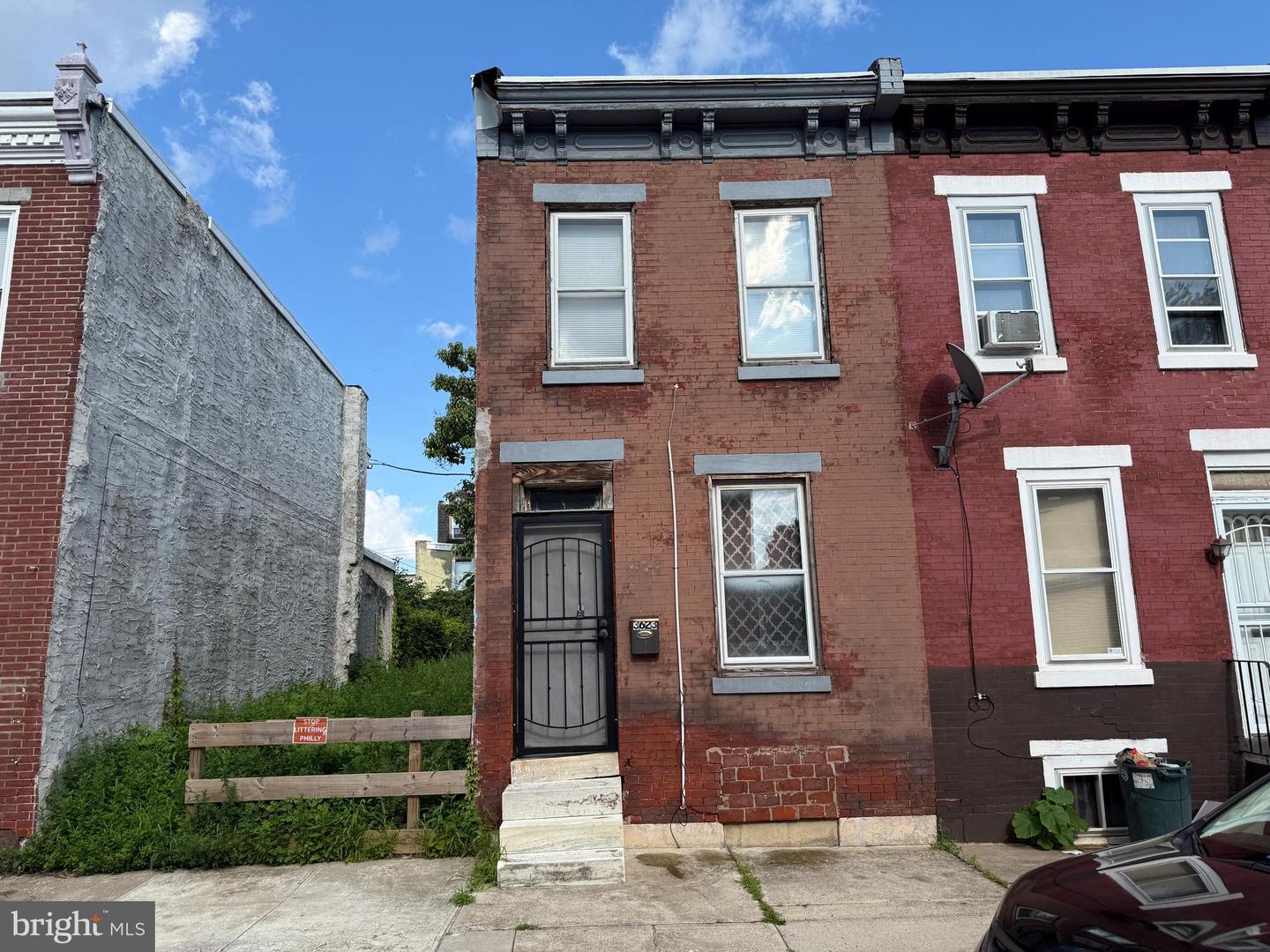 3623 N Sydenham St Property Photo 1
