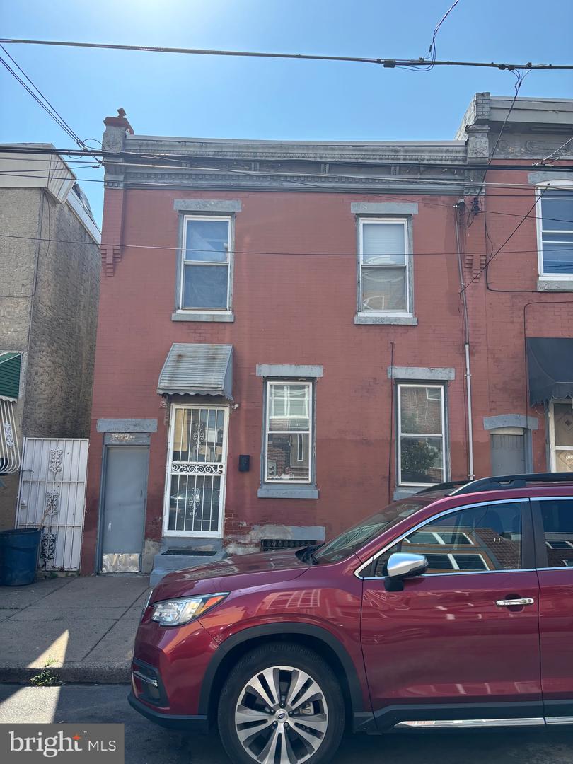 2506 N MASCHER ST Property Photo 1