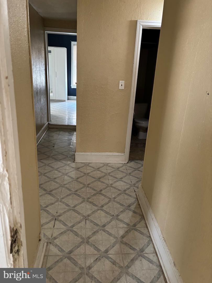 2506 N Mascher St Property Photo 12