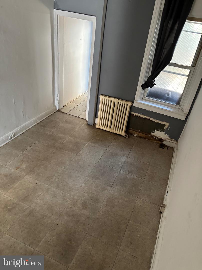 2507 N Mutter St Property Photo 2