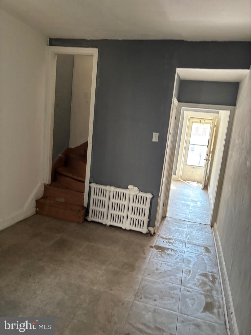 2507 N Mutter St Property Photo 4