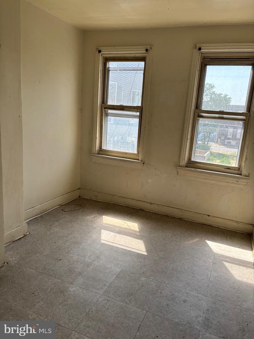 2507 N Mutter St Property Photo 11