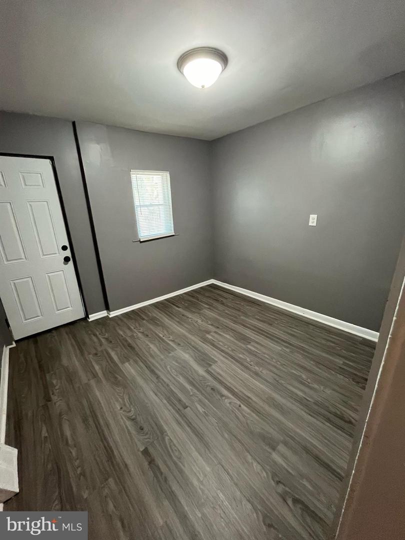 2029 Eastburn Ave Property Photo 5