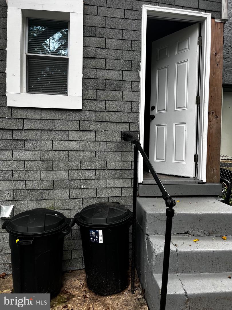 2029 Eastburn Ave Property Photo 24
