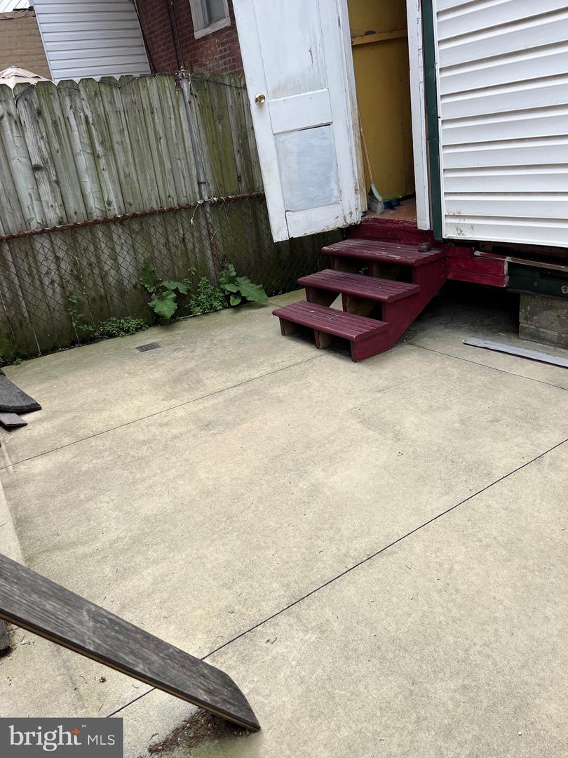 4941 N Front St Property Photo 15