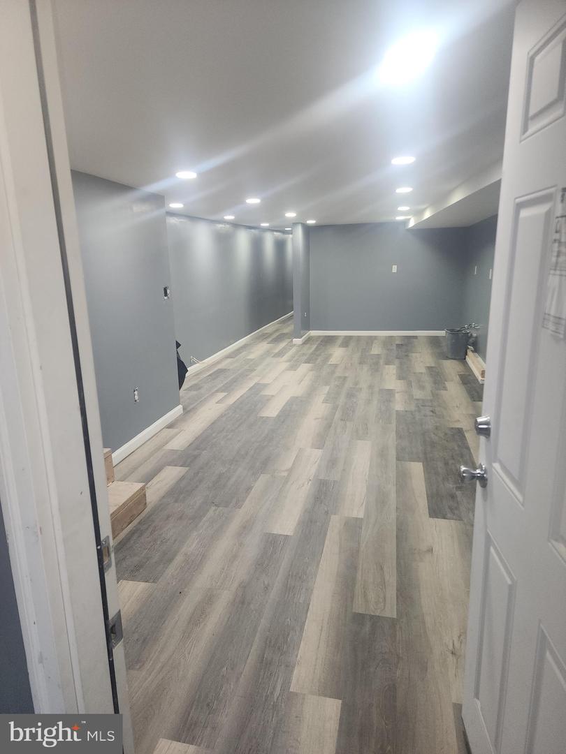 4713 N BROAD ST #BASEMENT Property Photo 1