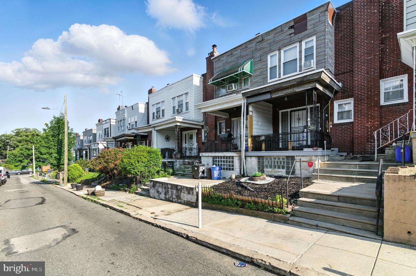 1832 W Albanus St Property Photo 1
