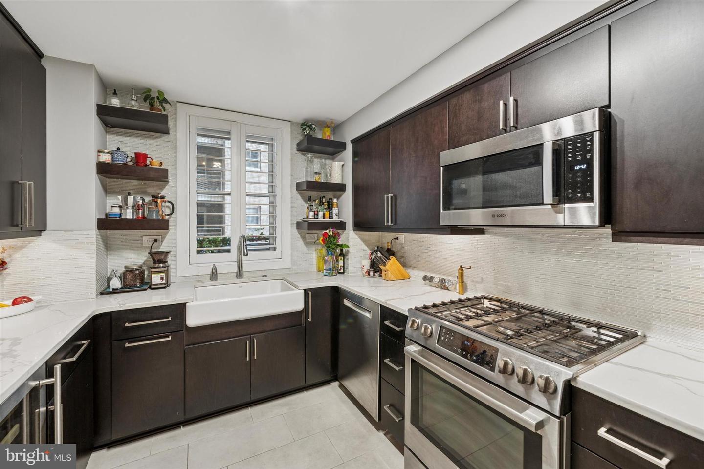 1901 Walnut St #14f Property Photo 10