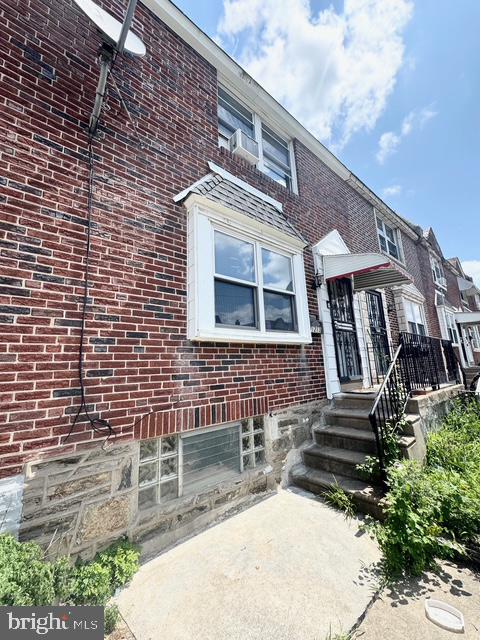 1213 Hale St Property Photo 1