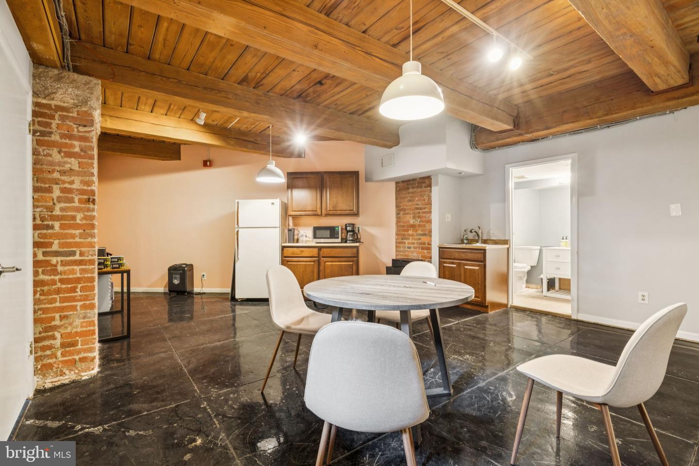 115-19 Cuthbert St #b Property Photo 3