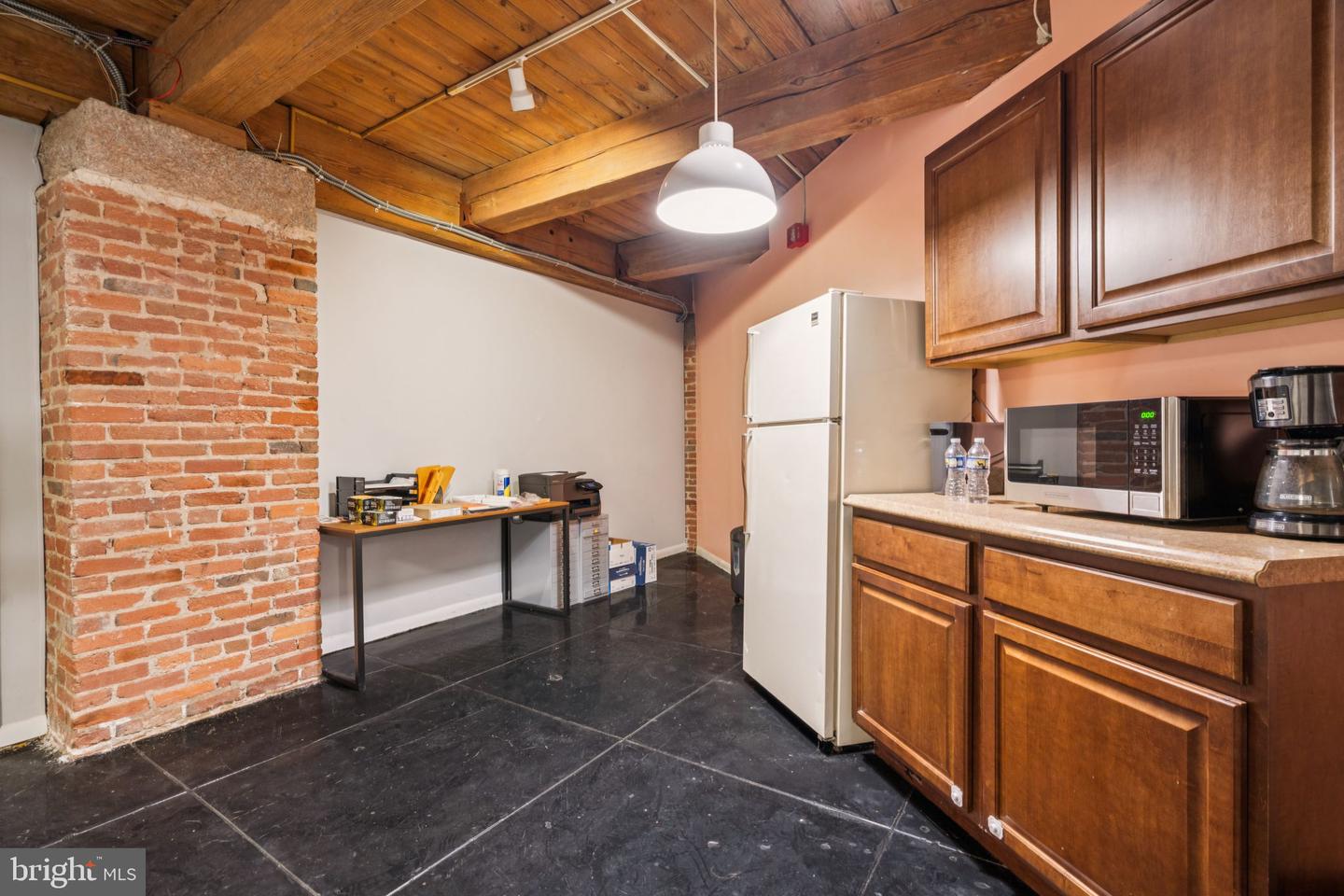115-19 Cuthbert St #b Property Photo 4