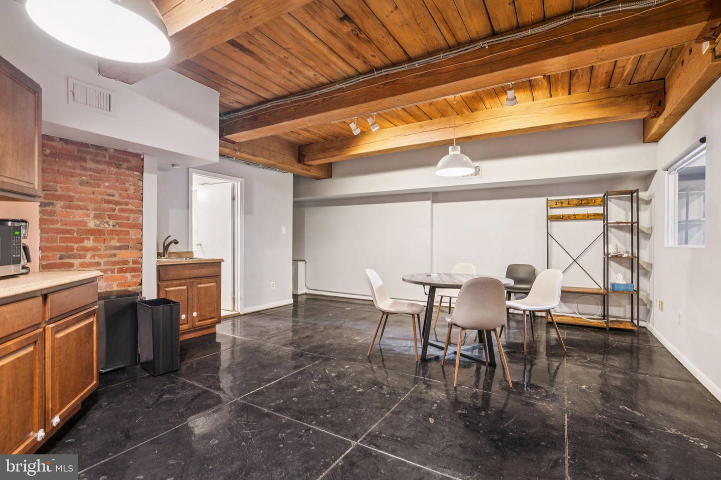 115-19 Cuthbert St #b Property Photo 5