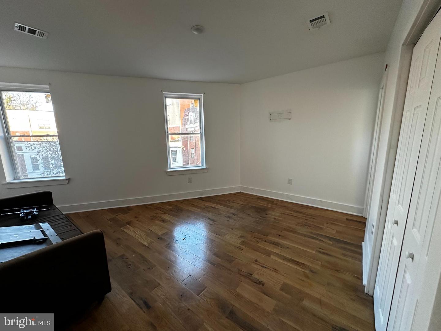 6332 Germantown Ave Property Photo 13