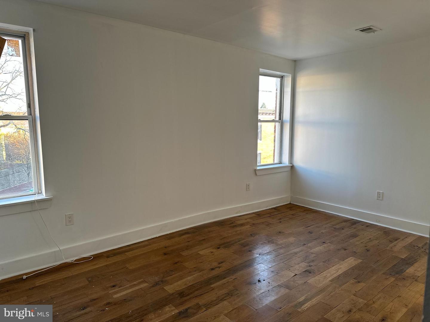6332 Germantown Ave Property Photo 14