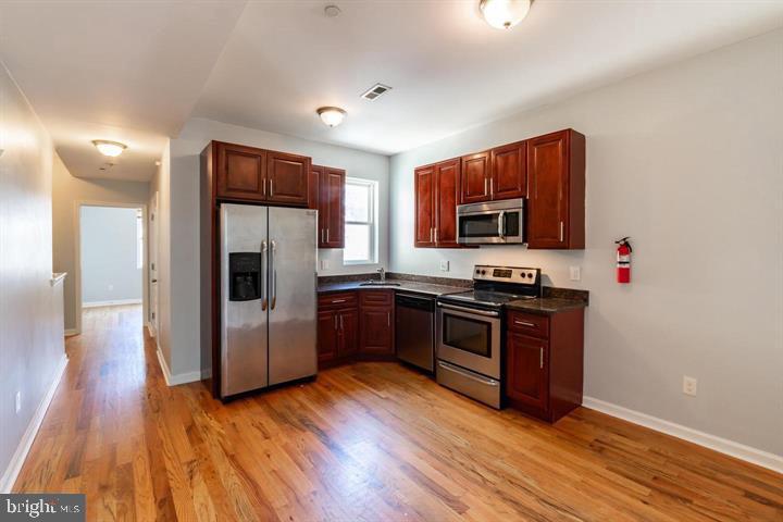 1133 W Colona St Property Photo 9