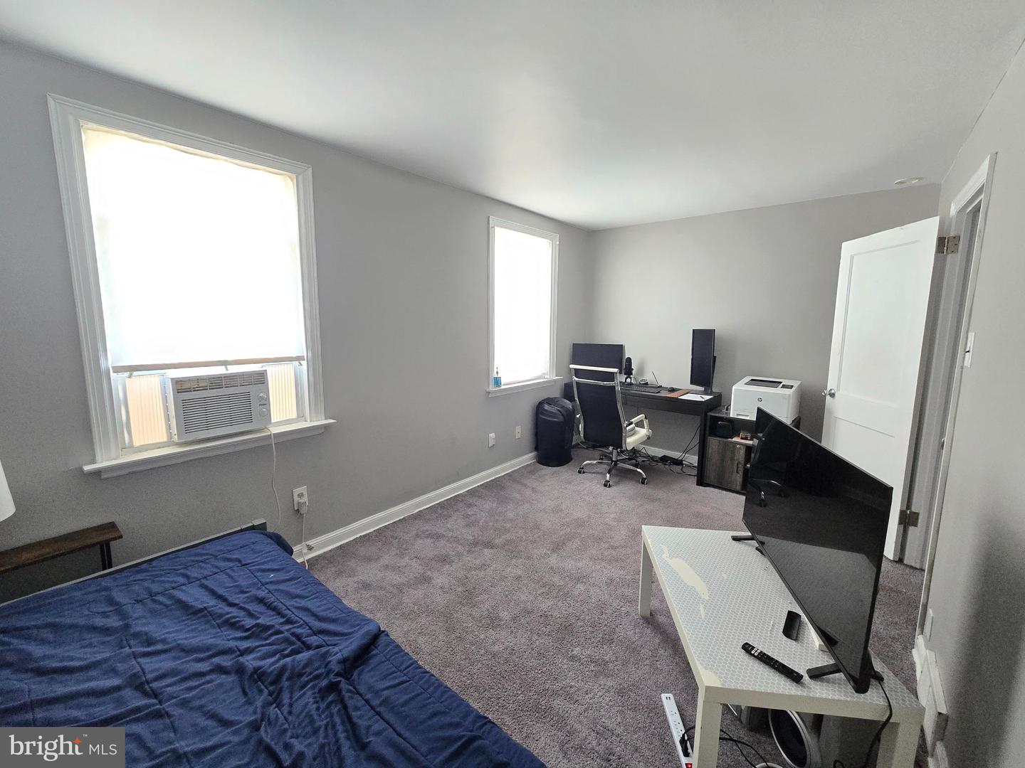 2727 Lardner St Property Photo 11