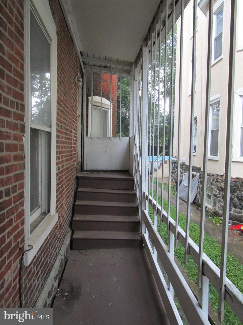 818 Wynnewood Rd #3 Property Photo 2