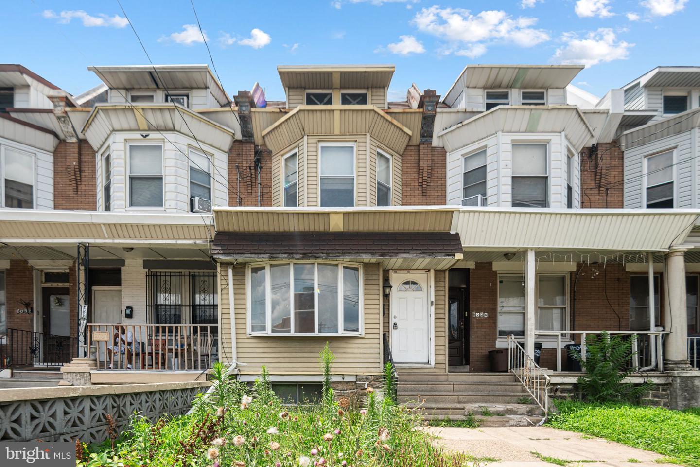 2028 E Ontario St Property Photo 1