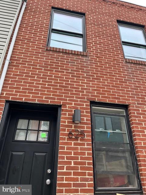 625 Winton St Property Photo 1