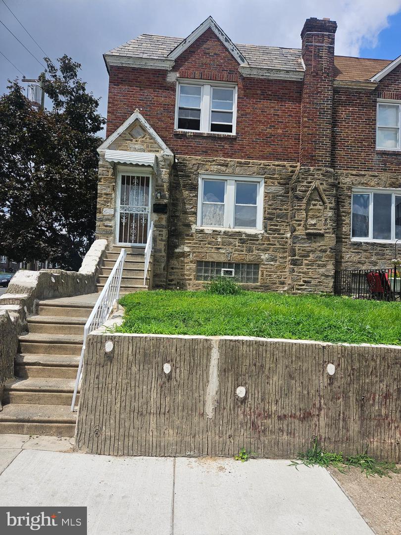 5600 ARBOR ST Property Photo 1