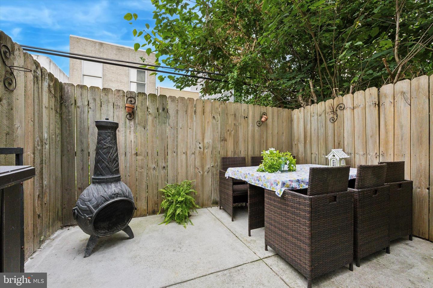 1913 Titan St Property Photo 15