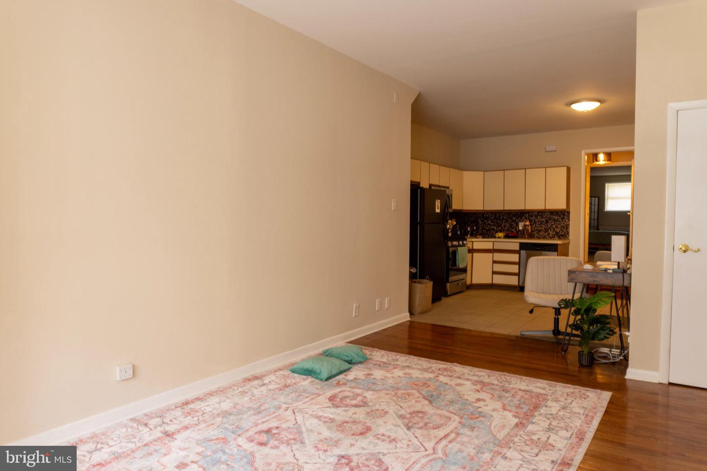 1622 E Passyunk Ave Property Photo 2