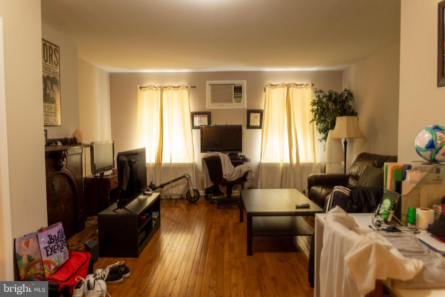 1622 E Passyunk Ave Property Photo 14