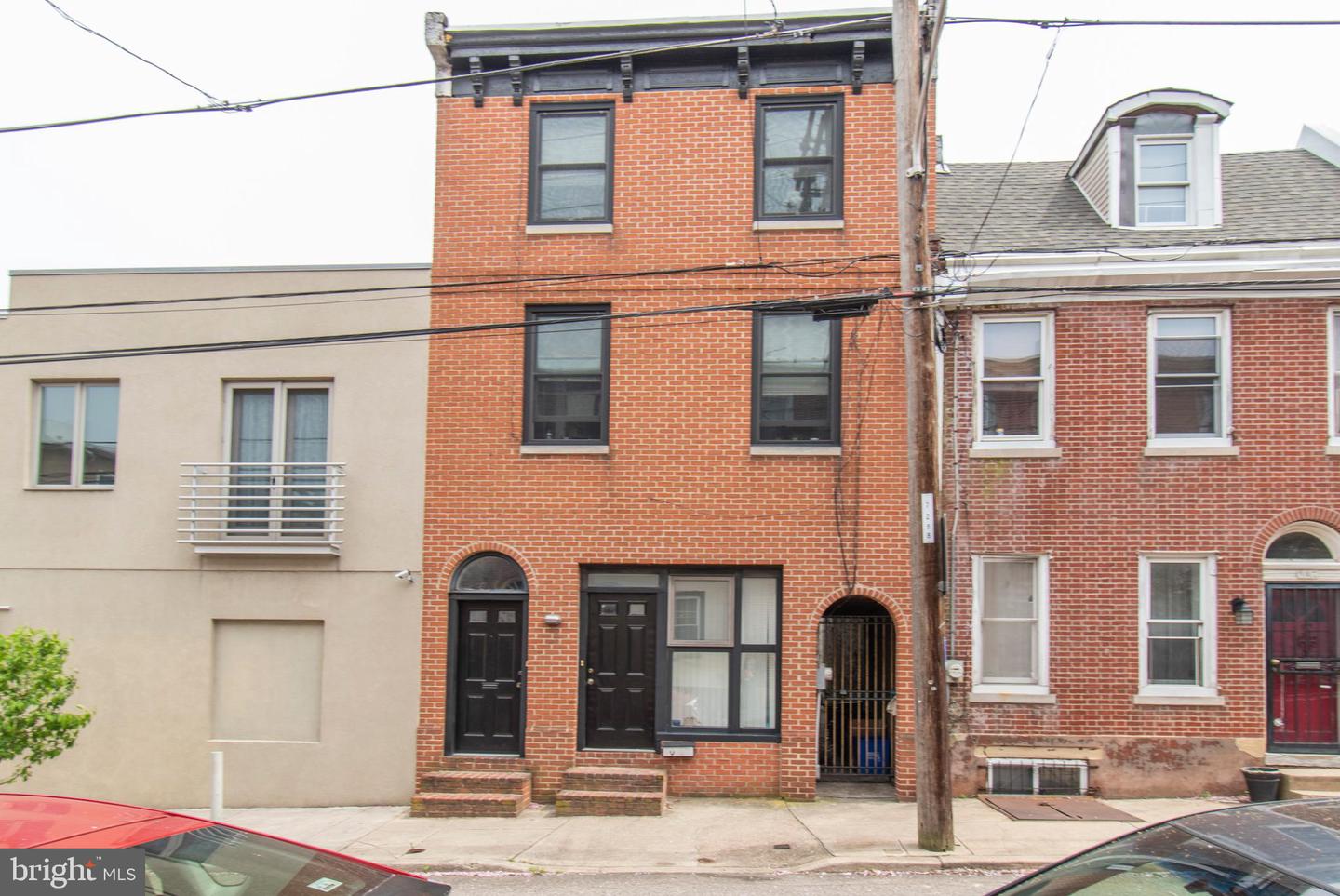 909 N AMERICAN ST #1 Property Photo 1