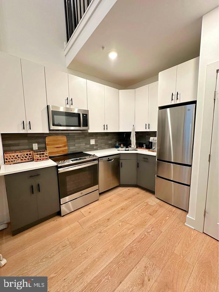 136 CHESTNUT ST #3F Property Photo 1